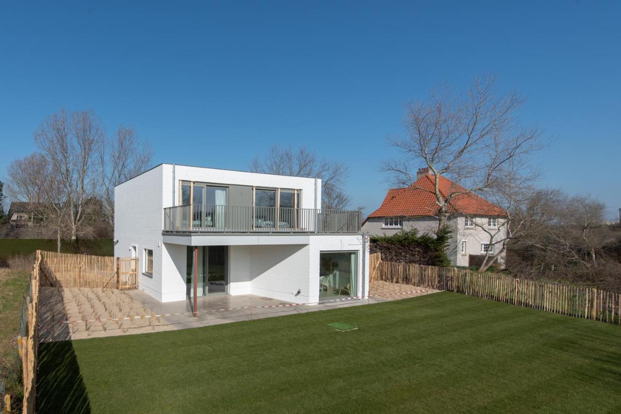Villa Petit Mouche - Recently Renovated Villa Close To Beach Koksijde Esterno foto