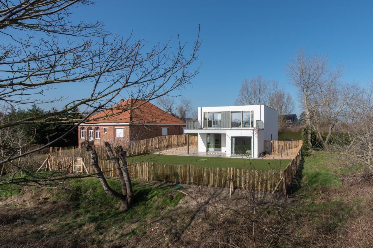 Villa Petit Mouche - Recently Renovated Villa Close To Beach Koksijde Esterno foto