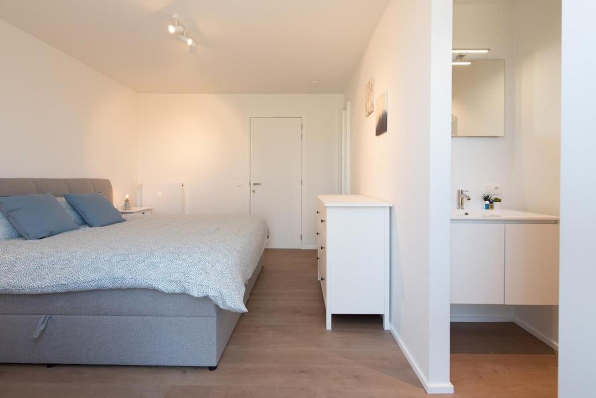 Villa Petit Mouche - Recently Renovated Villa Close To Beach Koksijde Esterno foto